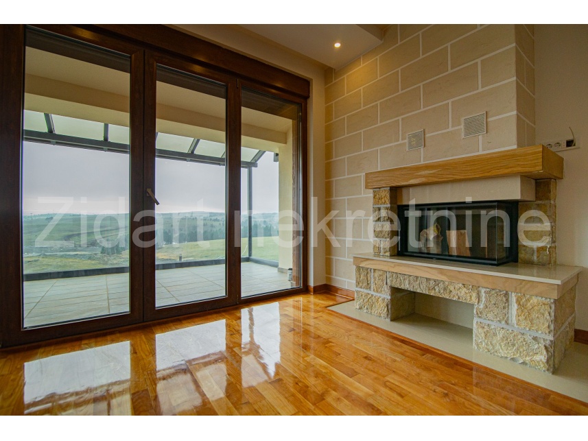 Квартира, 721 м², 137 000$ — FAKTOR